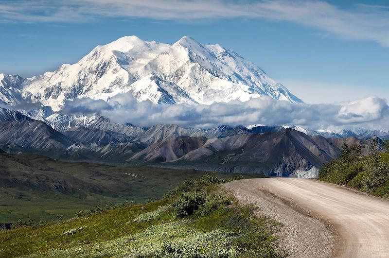 Thinking of a trip to Denali National Park in Alaska? - background banner