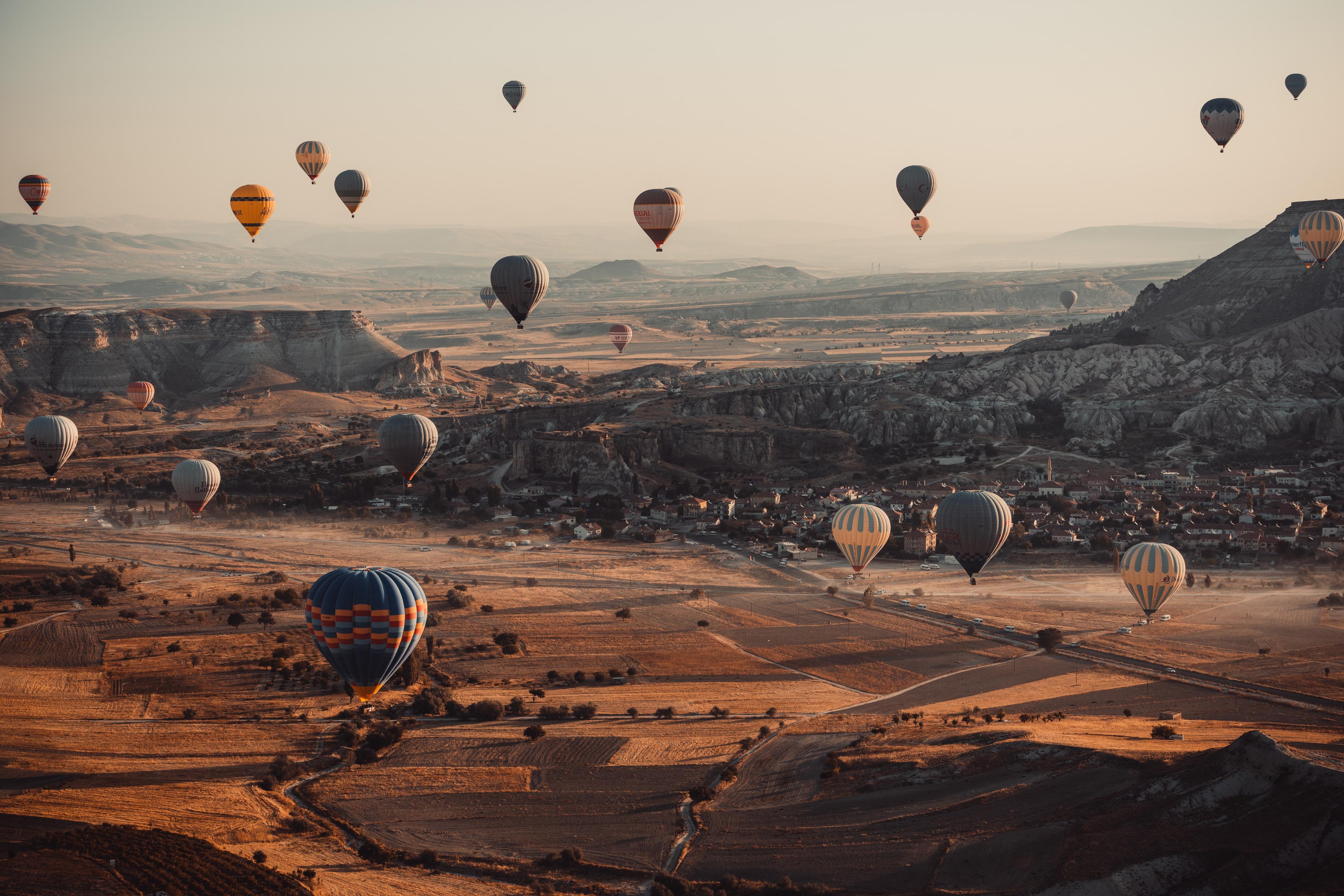 Everything you need to know about Hot Air Ballooning in Cappadocia - background banner